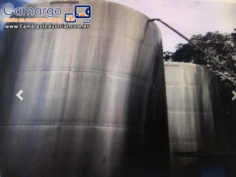 Tanque em a�o inox para 50.000 litros