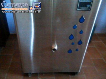 Tina de matura��o a g�s Bertollo