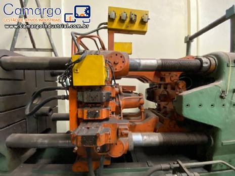 Injetora de alum�nio 600 toneladas Buhler