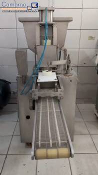 Formadora de hambrguer em inox Sampafi 45 unidades por minuto